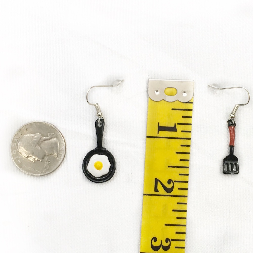 Cooks Skillet and Spatula Dangle Pierced Earrings - Picture 7 of 7